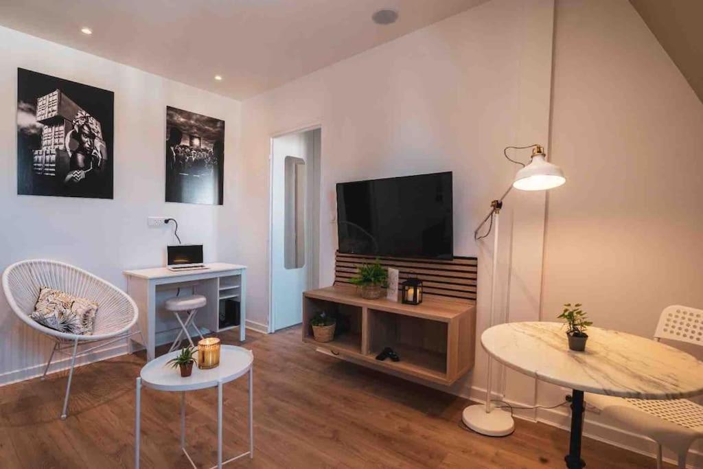 La Suite 7 Gite Urbain Charleville-Mézières Exterior foto